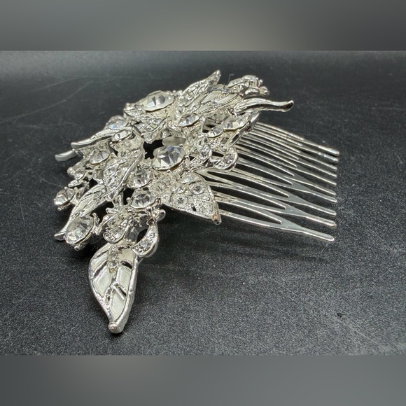 Bejeweled Silver Tone Metal Crystal Hair Comb Accessory, Wedding Bridal Princess - Picture 7 of 11